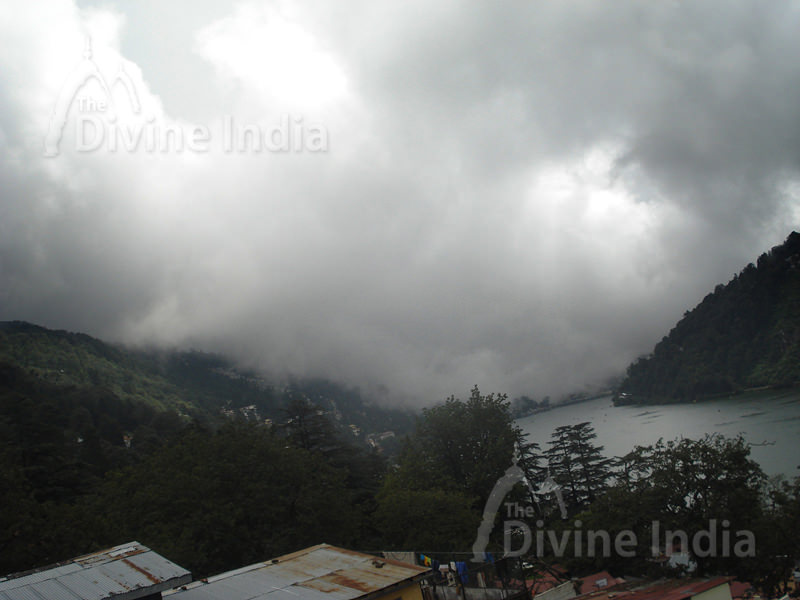 Cloudes over Nainital Lake