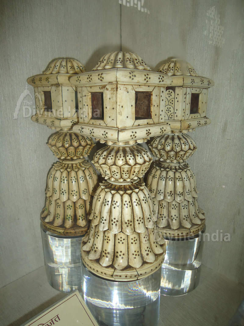 Elephant teeth Ivory inlaid Wooden Bed posts, The Red Fort