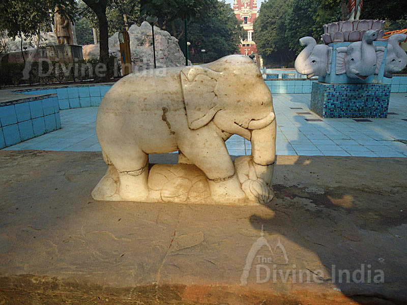 Elephant Sculpture, Birla Mandir