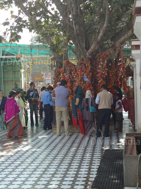 wish point at Chattarpur Temple
