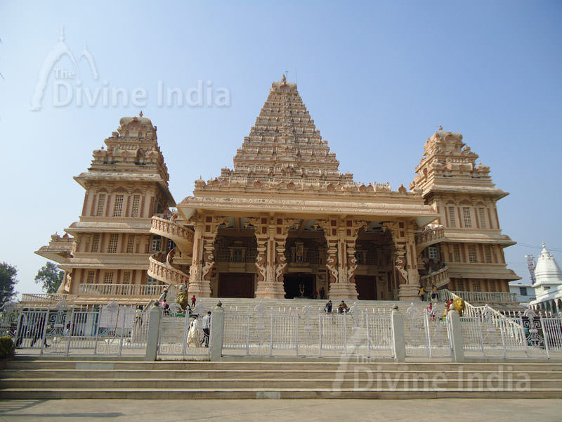 Lakshmi Vinayak Mandir, Chattarpur Temple