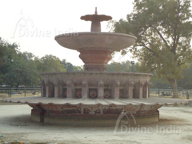 India Gate Fountain