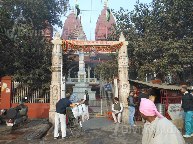Entry Gate of Shri Digambar Jain Lal Mandir