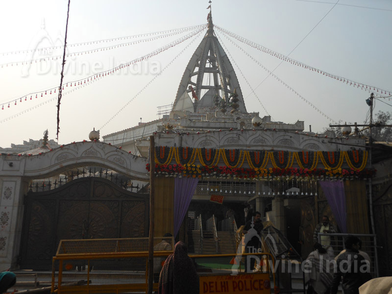 Entrance Gate, Jhandewalan Temple, New Delhi