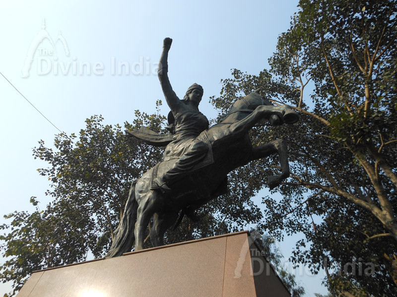 Jhansi ki Rani Sculpture, Karol Bagh