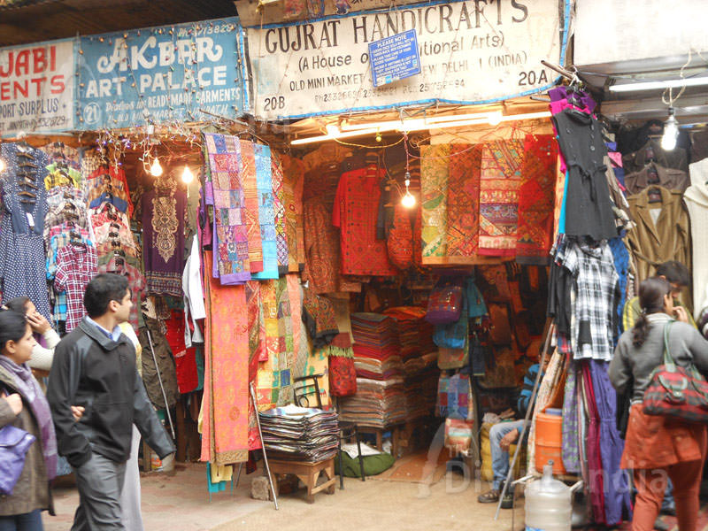 Janpat Street Market