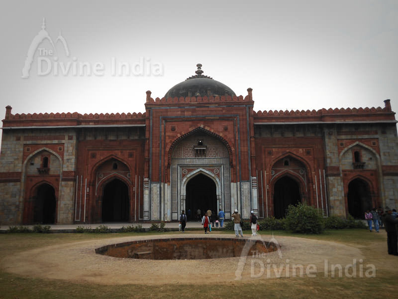 Elevation of Qila-e-kuhna Masjid, Purana Qila