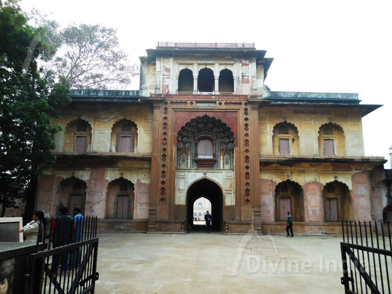 Entry Gate of Safdarjung of tomb