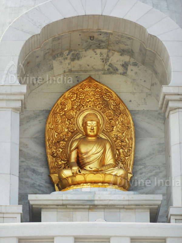 Golden Budha statue at shanti stupa, Indraprastha Park