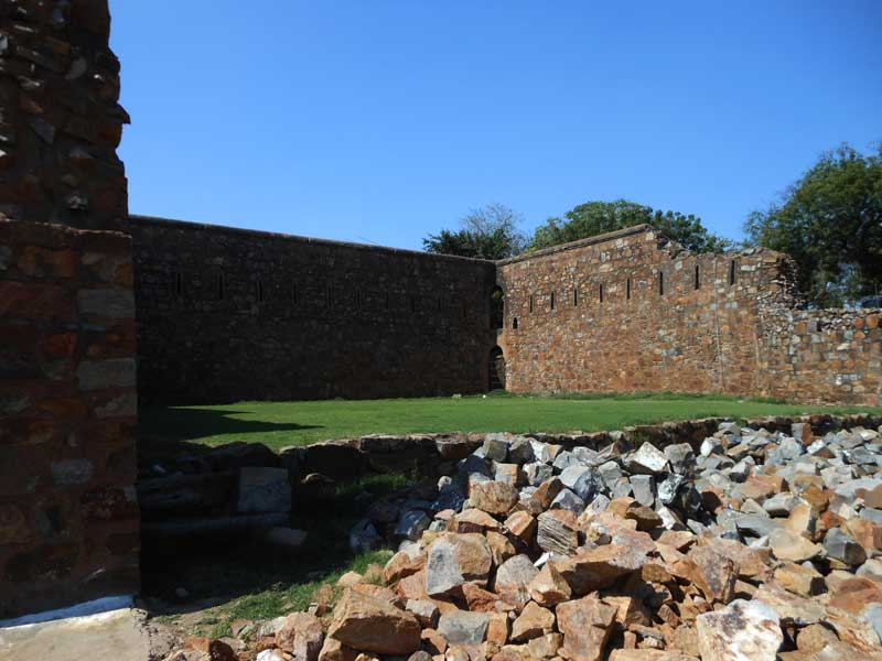 Feroz Shah Kotla Fort Wall inside view