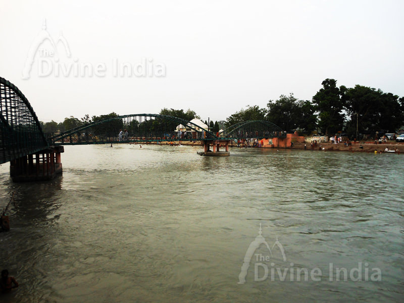 Haridwar footover bridge on Ganga River