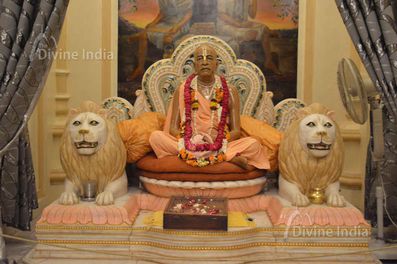 Idol of Abhay Charanaravinda Bhaktivedanta Swami Prabhupada
