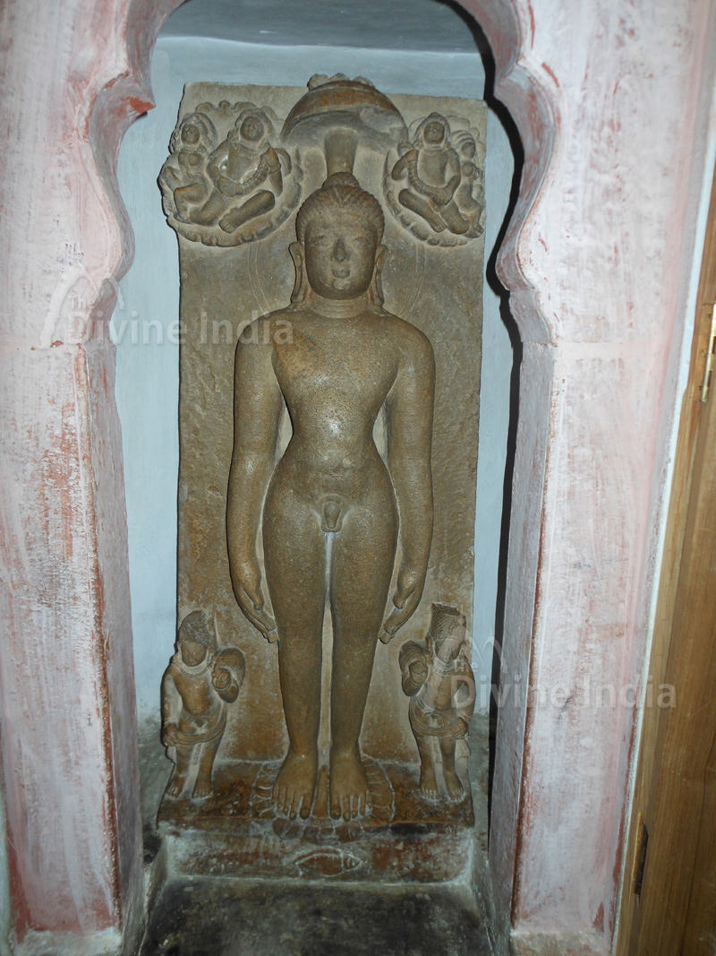 Idol of Neminath Swami at Shouripur