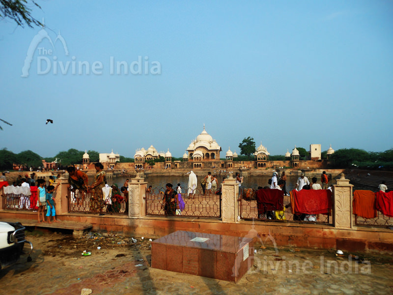 Kusum Sarovar at Govardhan