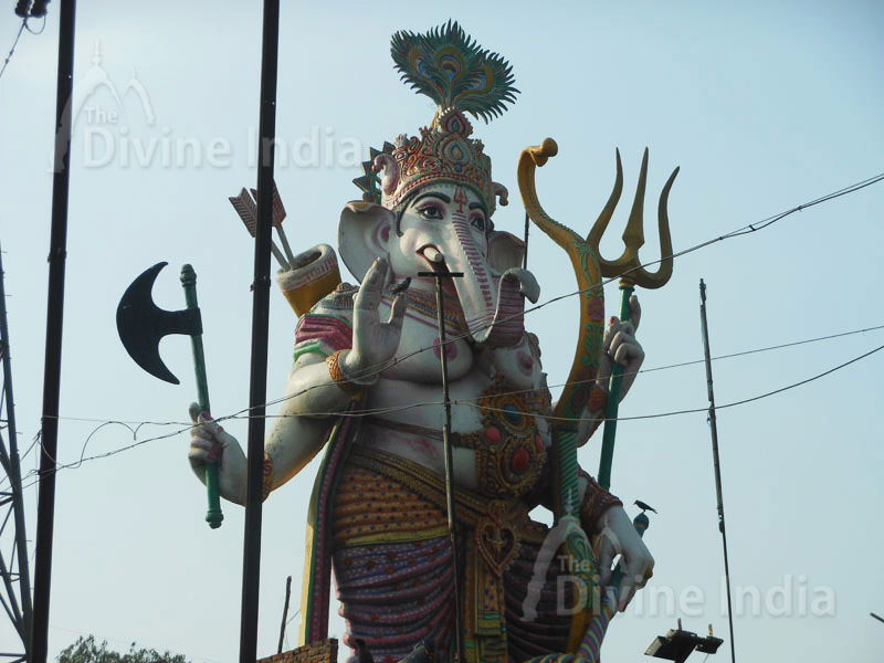 Huge Lord Ganesha Idol