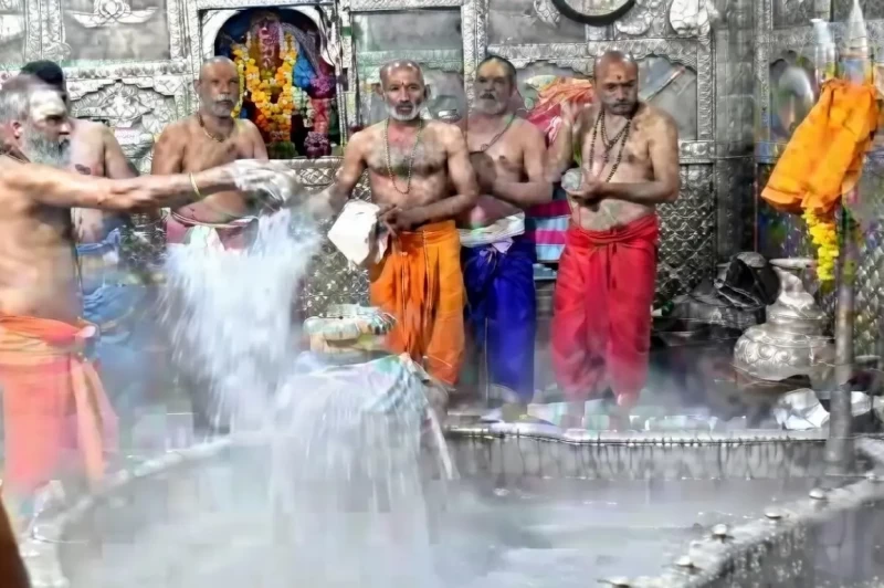 The Divine Adornment of Mahakal: Bhasma Aarti and Its Spiritual Mystery