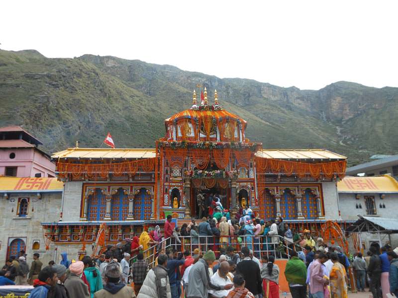 Another view of Badrinath Temple