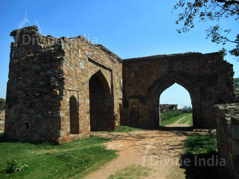 Ruins Palace in Feroz Shah Kotla Fort
