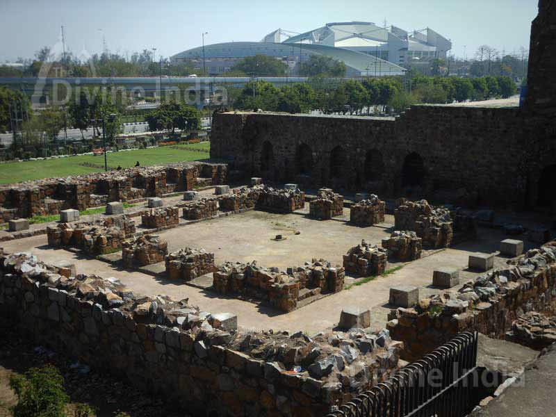 Ruins Palace in Feroz Shah Kotla Fort