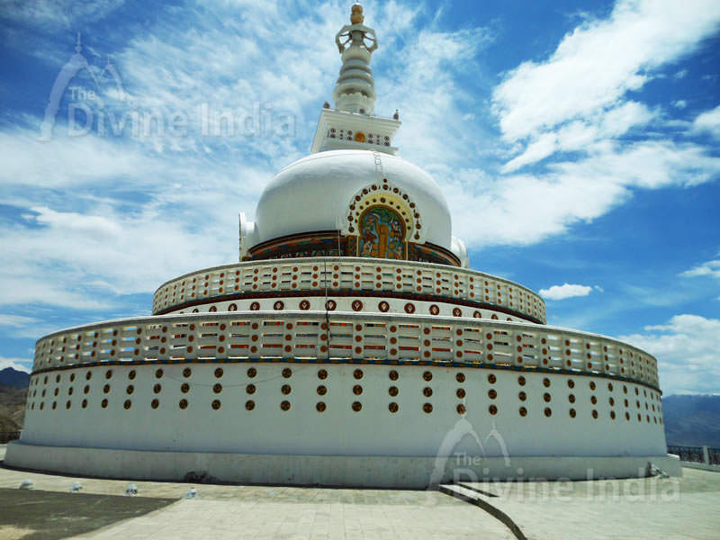 Shanti Stupa - Buddhist Temples