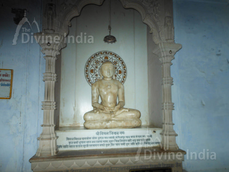 Shri Vimal Nath Jain Shwetamber at Shouripur Jain Temple
