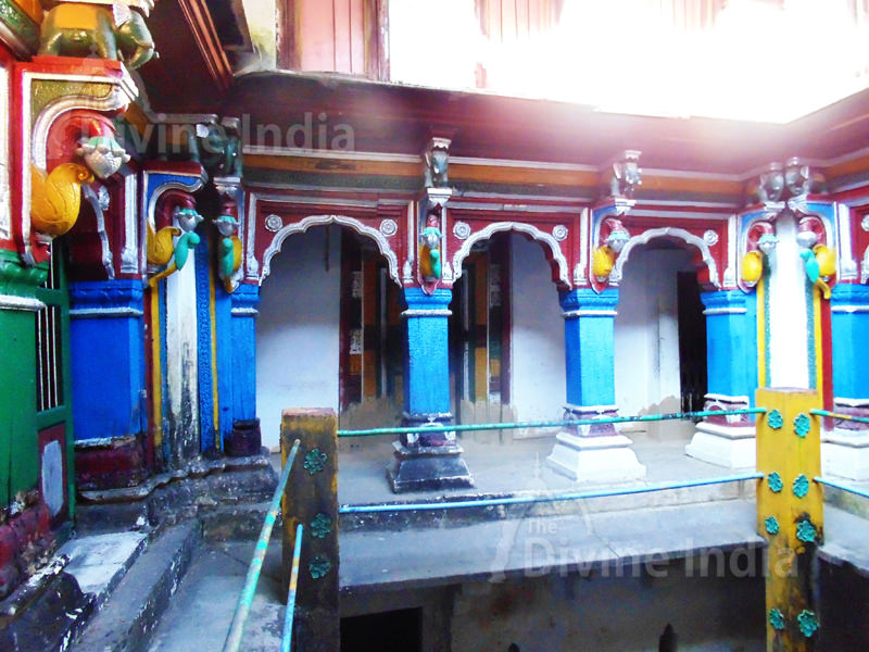 the courtyard around the ukhimath temple