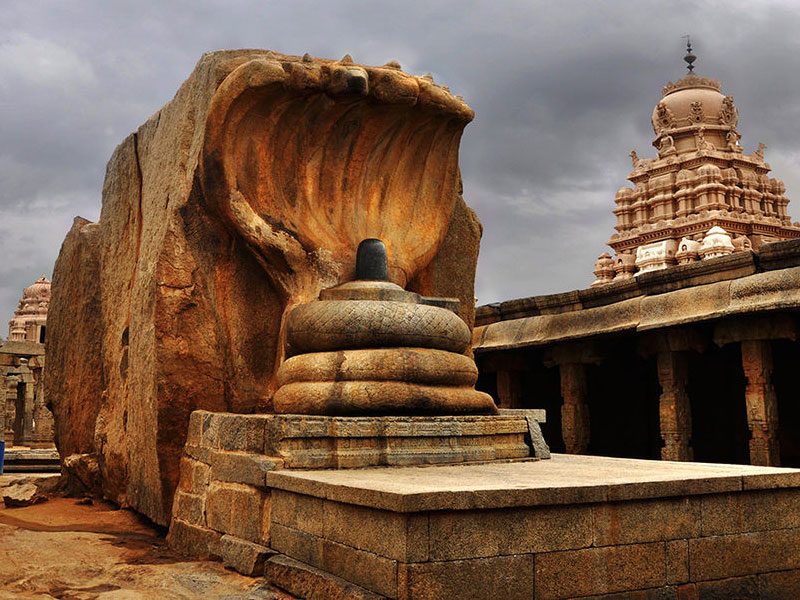 Lepakshi Veerabhadra Swamy Temple | shri veerabhadra temple lepakshi |  Veerabhadra Temple, Lepakshi - timings, location and how to reach etc.