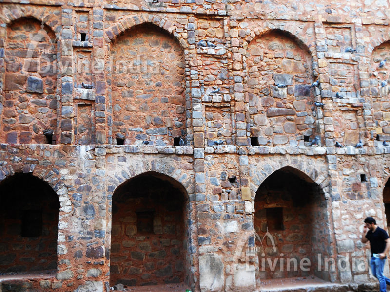 Wall structure of Agrasen ki Baoli