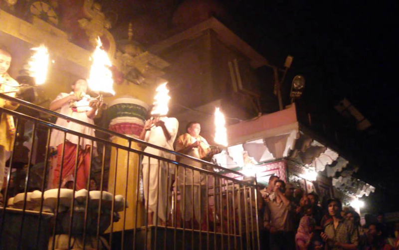 Yamuna Aarti at Vishram Ghat, Mathura