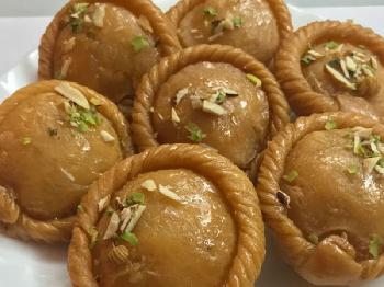 Holi Chandrakala Gujiya