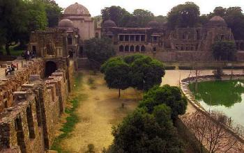 Hauz khas Fort