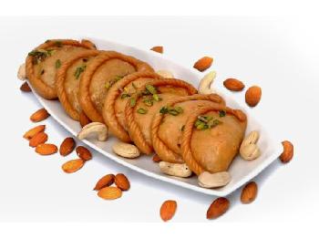 Holi Mawa Gujiya