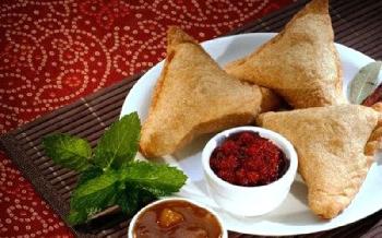 Navratri Singhare ke Atte ka Samosa