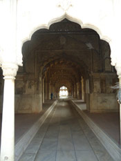 Diwan-i-khas, The Red Fort