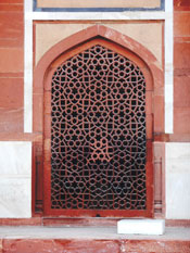 The symbolically cut out at Humayun of Tomb