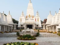 दूधाधारी बर्फानी मंदिर (हरिद्वार): सफेद संगमरमर का वो जादुई महल जहाँ मिलती है अद्भुत शांति और दिव्य आशीर्वाद