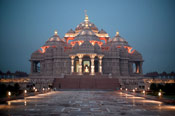 Beautiful lights at Akshardham Temple