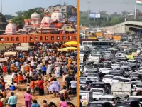 हरिद्वार मकर संक्रांति 2026: कल आस्था की डुबकी लगाएंगे लाखों श्रद्धालु; जानें स्नान का सटीक मुहूर्त और नया ट्रैफिक प्लान