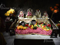 Identical idol of vaishno devi at Shri Laxmi Narayan baikunth dham Mandir