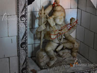 lord shiva sculpture at naina devi temple