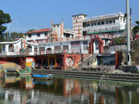 Other back side view of chintpurin temple