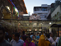 Outside view of the Shri Bankey Bihari Temple
