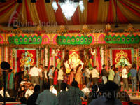 People Came to see Lord Ganesha