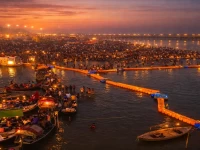 प्रयागराज माघ मेला 2026: मकर संक्रांति के मुख्य स्नान पर संगम में आस्था का सैलाब; 1 करोड़ से अधिक श्रद्धालुओं ने लगाई डुबकी