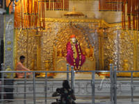 Sai Baba Beautiful Sculpture at Sai baba temple lodhi road
