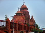 Sri Krishan Chetan Temple at Govardhan